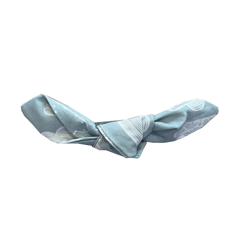barrette clip nouée motif nuage bleu céladon Carotte & Cie