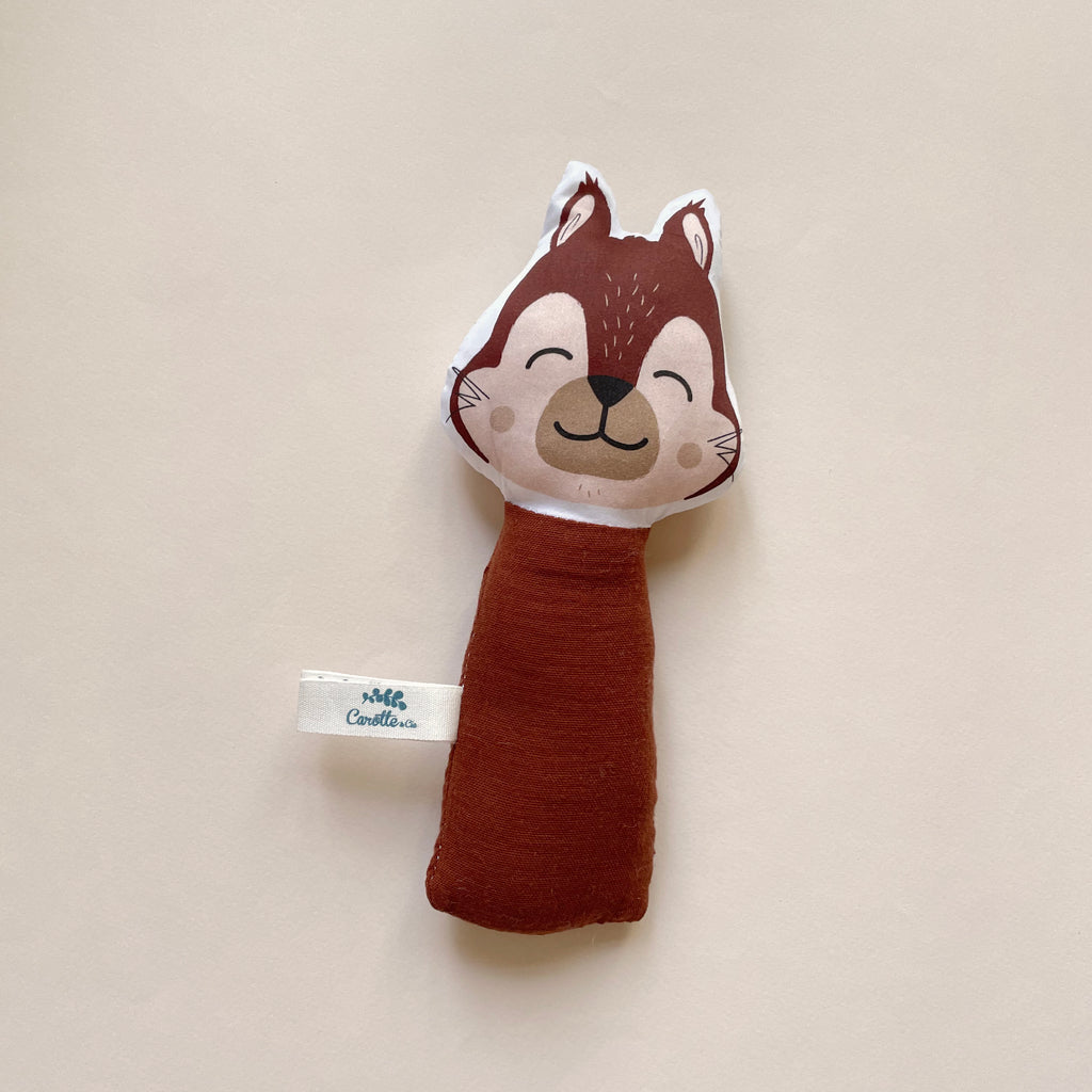 hochet gling gling motif écureuil toffee Carotte & Cie