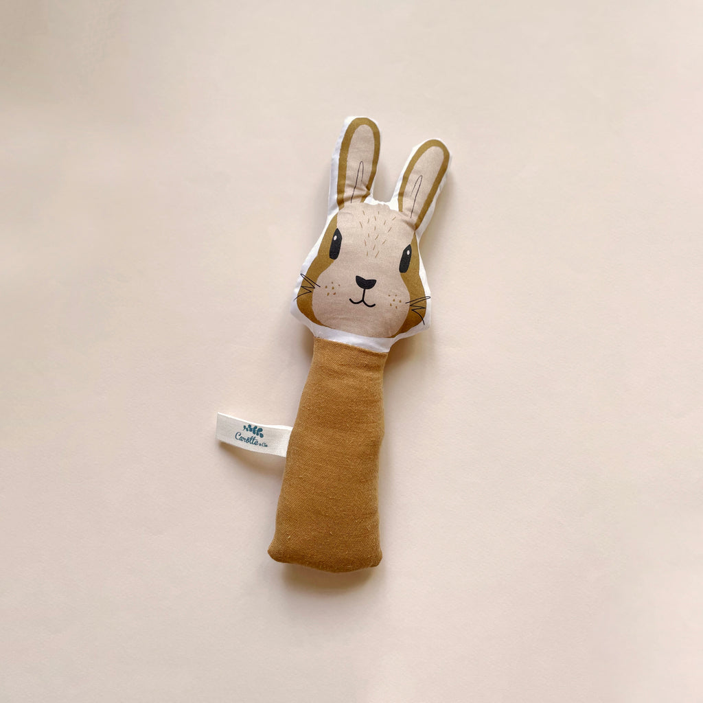 hochet gling gling motif lapin camel Carotte & Cie