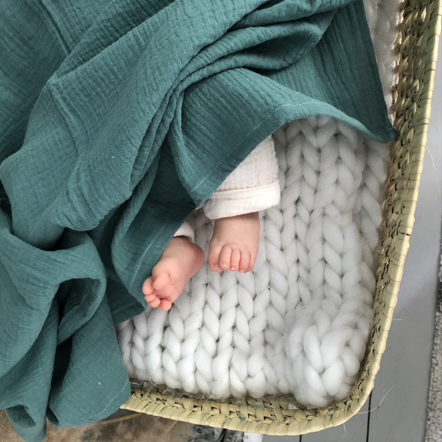 Lange bébé en double gaze de coton vert uni